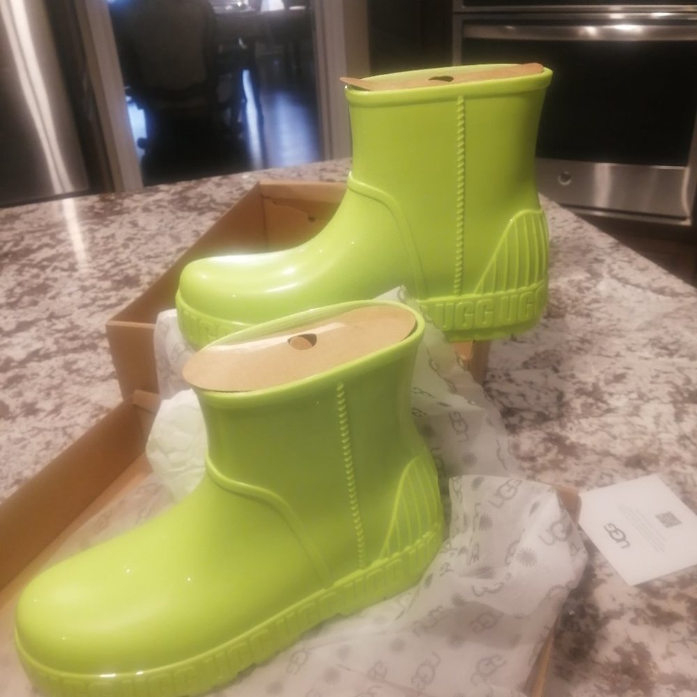 UGG rain boots